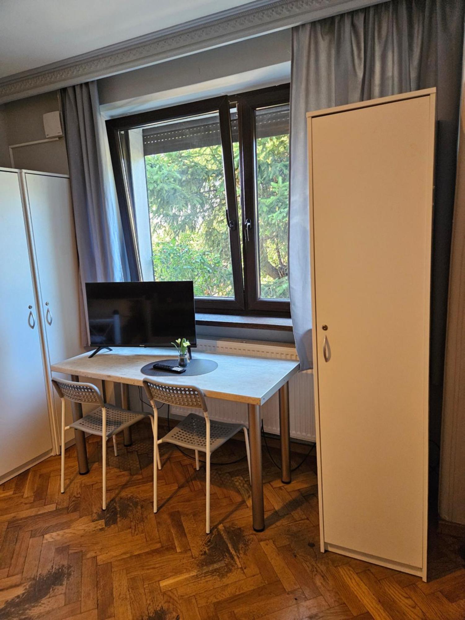 Pokoje Pracownicze Кімнати Для Працівників,Гуртожиток Swarzędz Extérieur photo