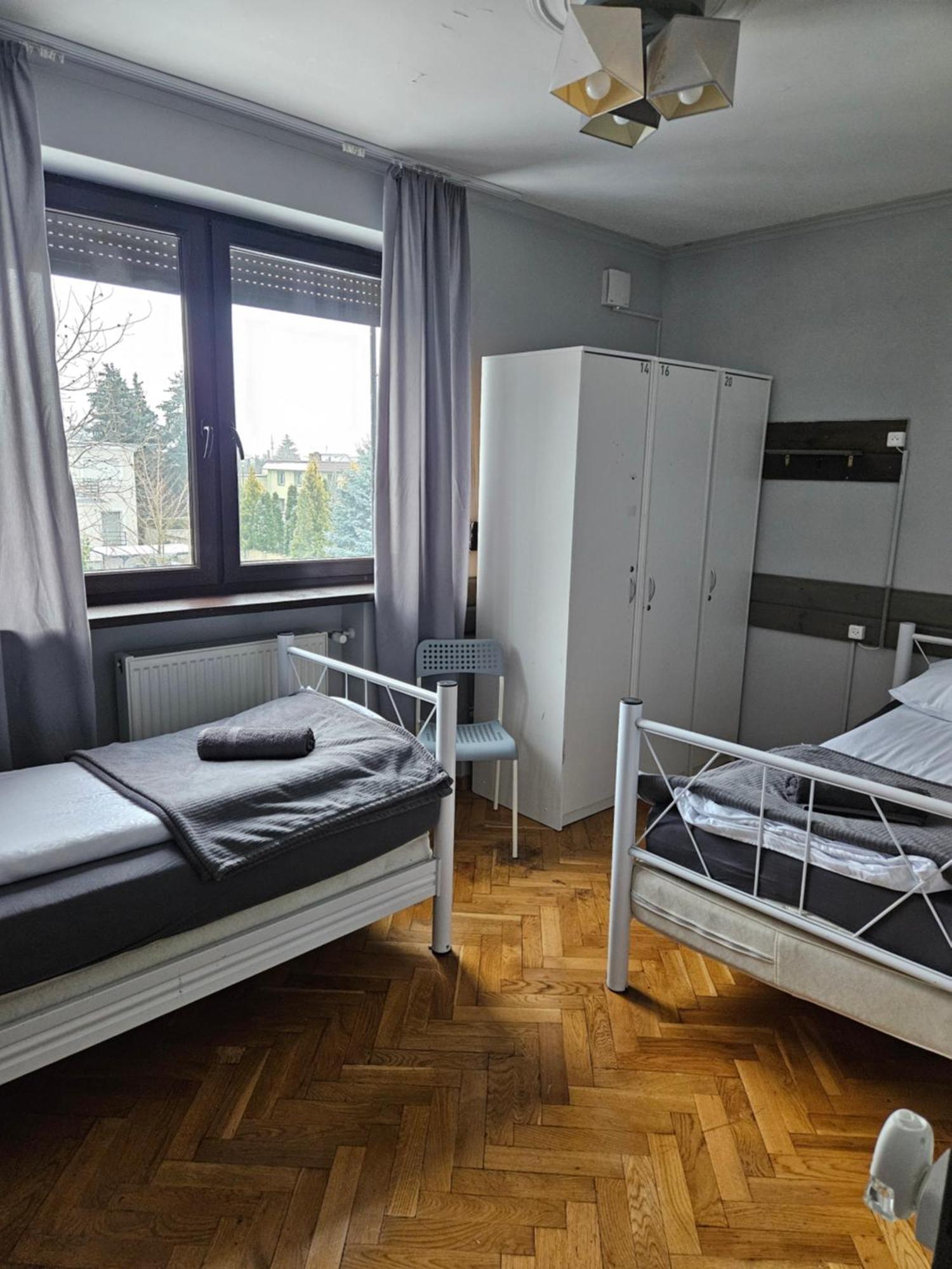Pokoje Pracownicze Кімнати Для Працівників,Гуртожиток Swarzędz Extérieur photo