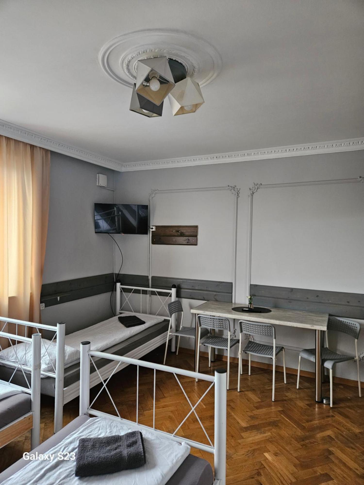 Pokoje Pracownicze Кімнати Для Працівників,Гуртожиток Swarzędz Extérieur photo